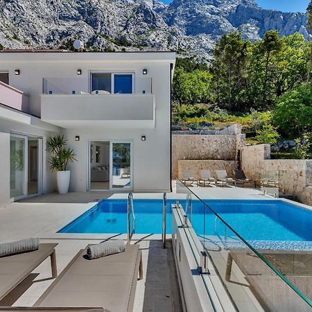 Villa Prestige Baška Voda Exteriör bild