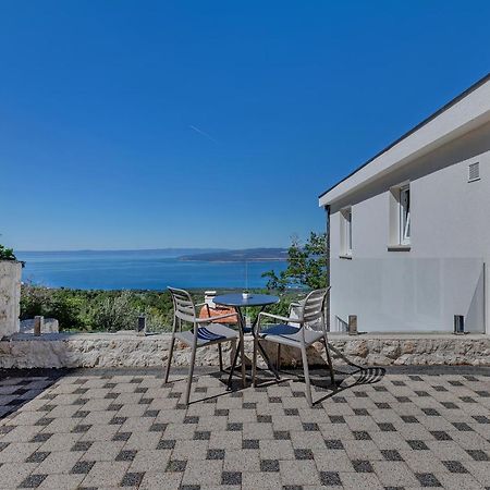 Villa Prestige Baška Voda Exteriör bild