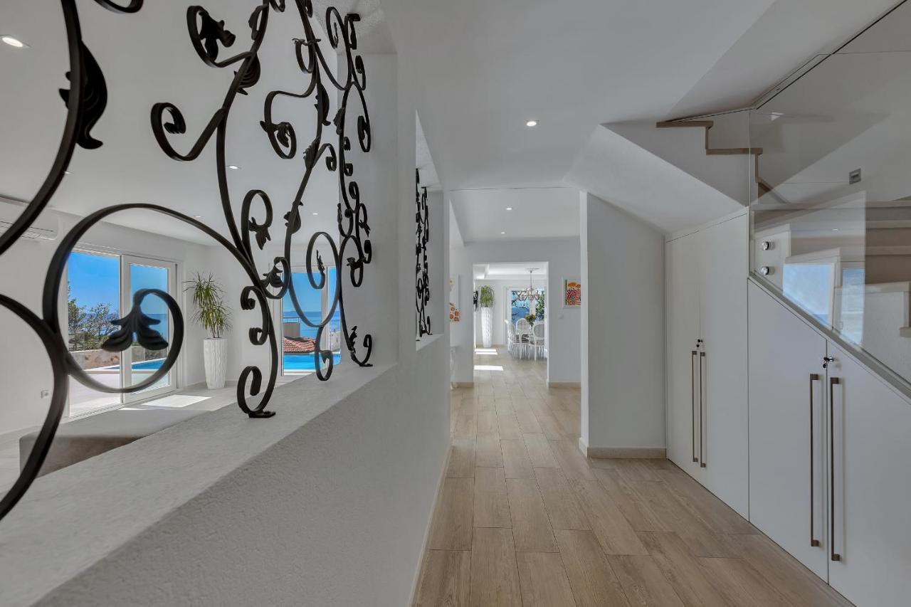 Villa Prestige Baška Voda Exteriör bild