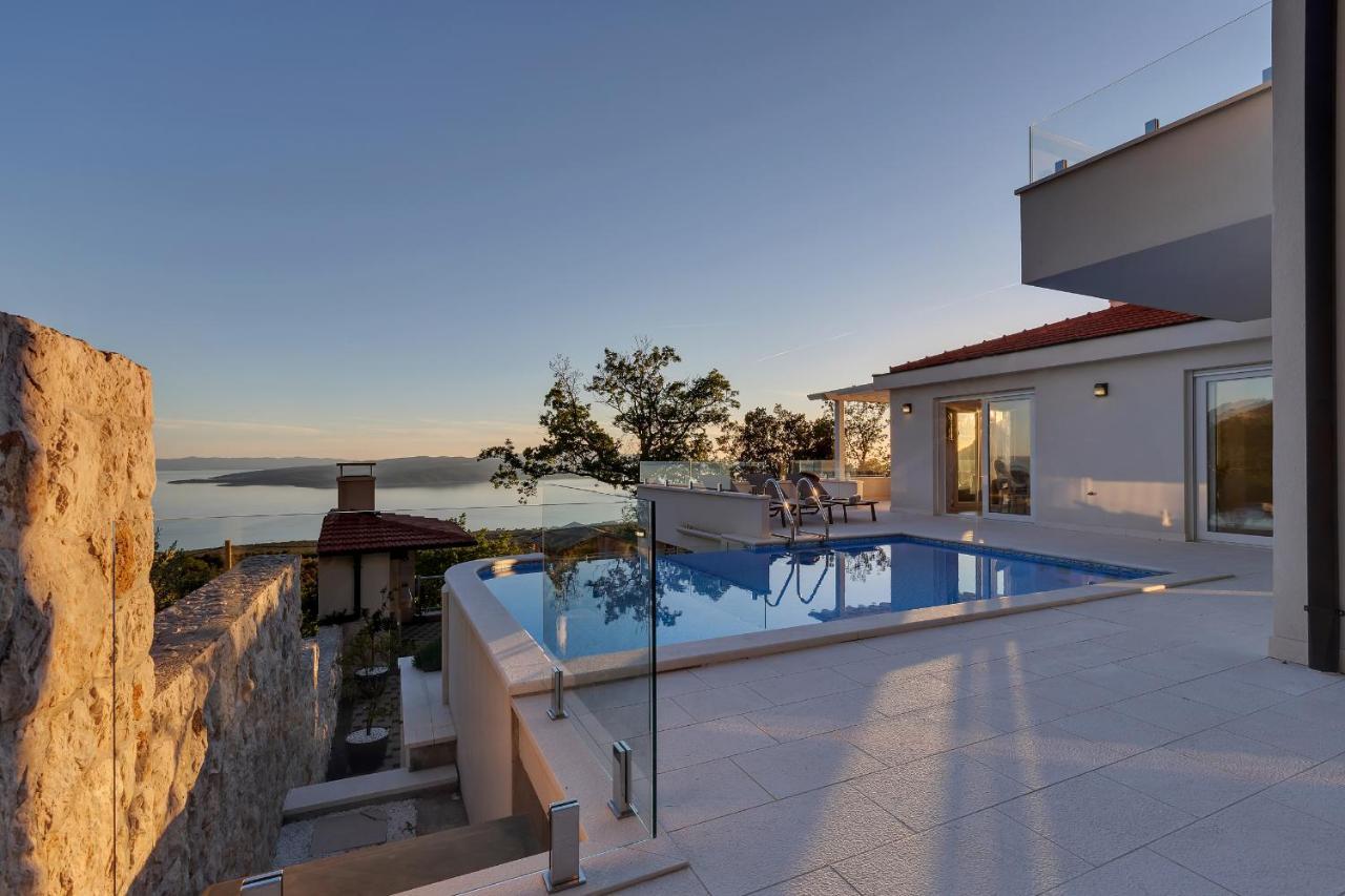 Villa Prestige Baška Voda Exteriör bild