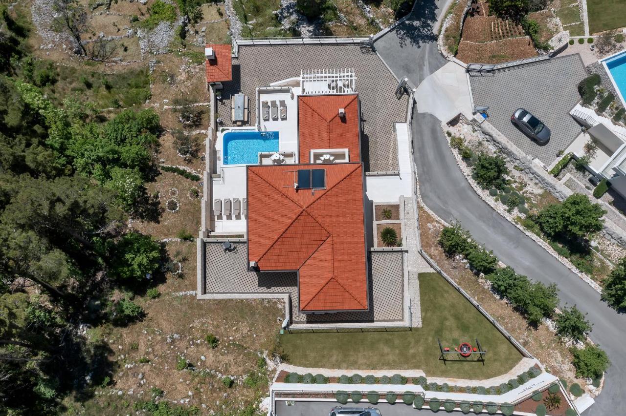 Villa Prestige Baška Voda Exteriör bild